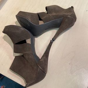 Women’s Pedro Garcia Brown Suede Platform Peep Toe Heels Size 41EU